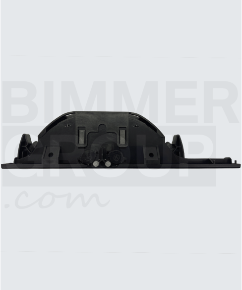 Etummainen mukiteline BMW 5-sarjaan (E39)